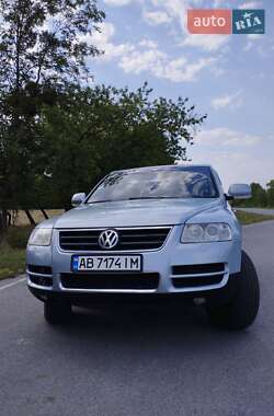 Внедорожник / Кроссовер Volkswagen Touareg 2004 в Тыврове