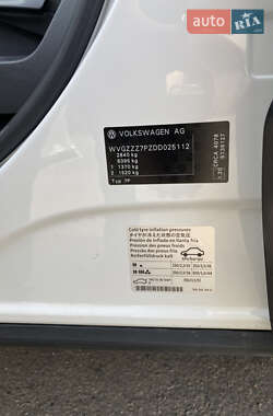 Внедорожник / Кроссовер Volkswagen Touareg 2013 в 
