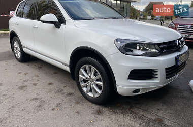 Позашляховик / Кросовер Volkswagen Touareg 2013 в Дніпрі