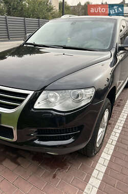 Внедорожник / Кроссовер Volkswagen Touareg 2008 в Черкассах