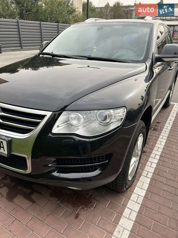 Позашляховик / Кросовер Volkswagen Touareg 2008 в Черкасах