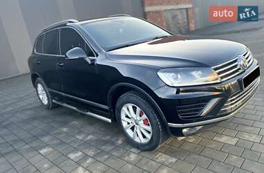 Внедорожник / Кроссовер Volkswagen Touareg 2016 в Хмельницком