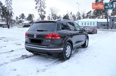 Внедорожник / Кроссовер Volkswagen Touareg 2014 в 