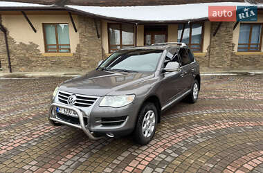 Позашляховик / Кросовер Volkswagen Touareg 2007 в Вижниці