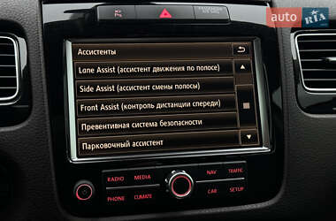 Внедорожник / Кроссовер Volkswagen Touareg 2012 в Луцке