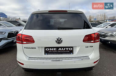 Внедорожник / Кроссовер Volkswagen Touareg 2014 в Киеве