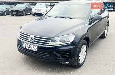 Позашляховик / Кросовер Volkswagen Touareg 2015 в Кам'янець-Подільському