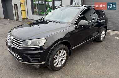 Внедорожник / Кроссовер Volkswagen Touareg 2017 в Тернополе