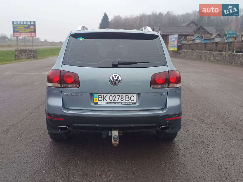 Внедорожник / Кроссовер Volkswagen Touareg 2007 в Ровно