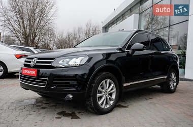 Позашляховик / Кросовер Volkswagen Touareg 2014 в Житомирі