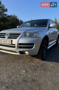 Внедорожник / Кроссовер Volkswagen Touareg 2006 в Ратным