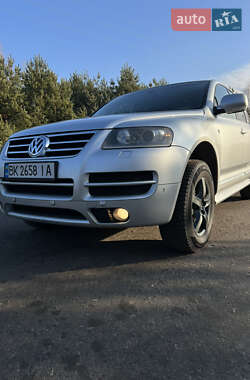 Внедорожник / Кроссовер Volkswagen Touareg 2006 в Ратным