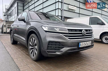 Внедорожник / Кроссовер Volkswagen Touareg 2021 в Киеве