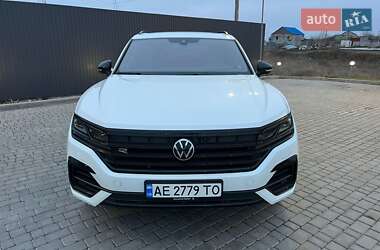 Позашляховик / Кросовер Volkswagen Touareg 2022 в Дніпрі