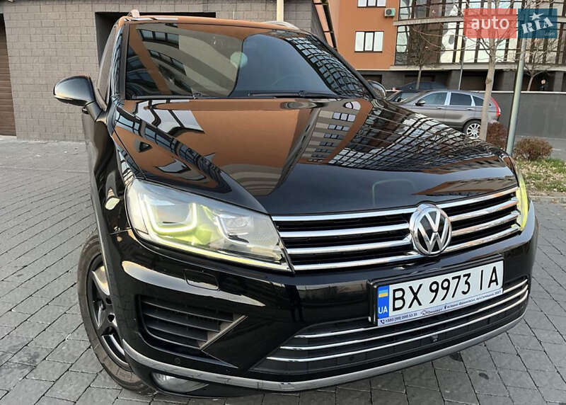 Внедорожник / Кроссовер Volkswagen Touareg 2015 в Ивано-Франковске