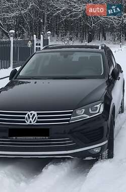 Позашляховик / Кросовер Volkswagen Touareg 2017 в Баришівка