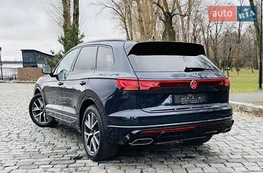 Внедорожник / Кроссовер Volkswagen Touareg 2024 в Киеве