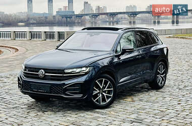 Внедорожник / Кроссовер Volkswagen Touareg 2024 в Киеве