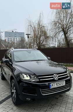 Внедорожник / Кроссовер Volkswagen Touareg 2014 в Ивано-Франковске