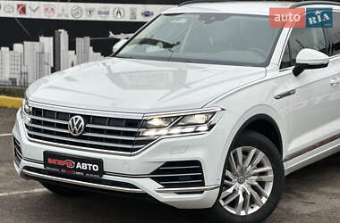 Внедорожник / Кроссовер Volkswagen Touareg 2019 в Киеве