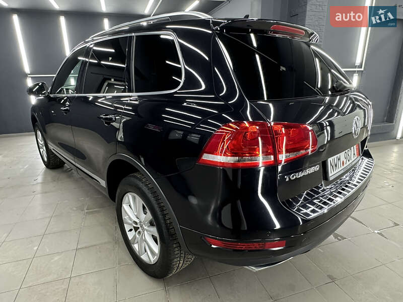 Позашляховик / Кросовер Volkswagen Touareg 2014 в Коломиї
