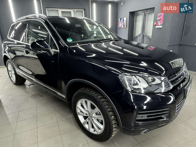 Позашляховик / Кросовер Volkswagen Touareg 2014 в Коломиї