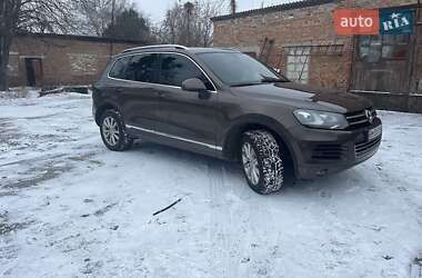 Позашляховик / Кросовер Volkswagen Touareg 2014 в Ромнах