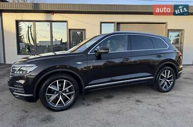 Позашляховик / Кросовер Volkswagen Touareg 2021 в Тернополі