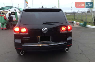 Внедорожник / Кроссовер Volkswagen Touareg 2007 в 