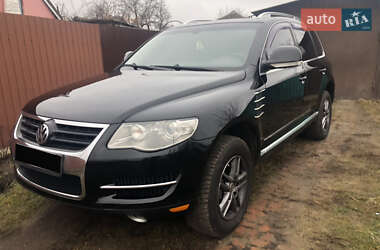 Внедорожник / Кроссовер Volkswagen Touareg 2007 в 