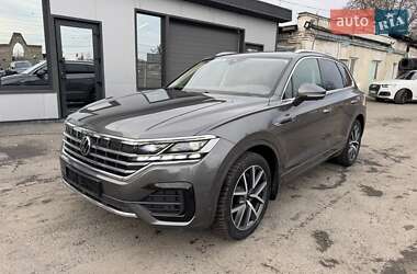 Внедорожник / Кроссовер Volkswagen Touareg 2022 в Тернополе