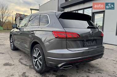 Внедорожник / Кроссовер Volkswagen Touareg 2022 в Тернополе