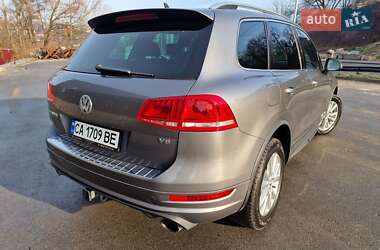 Позашляховик / Кросовер Volkswagen Touareg 2013 в Крюківщині