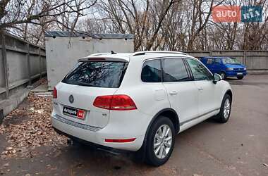 Внедорожник / Кроссовер Volkswagen Touareg 2014 в Киеве