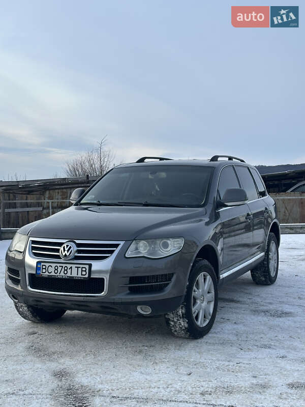 Позашляховик / Кросовер Volkswagen Touareg 2008 в Новому Розділі