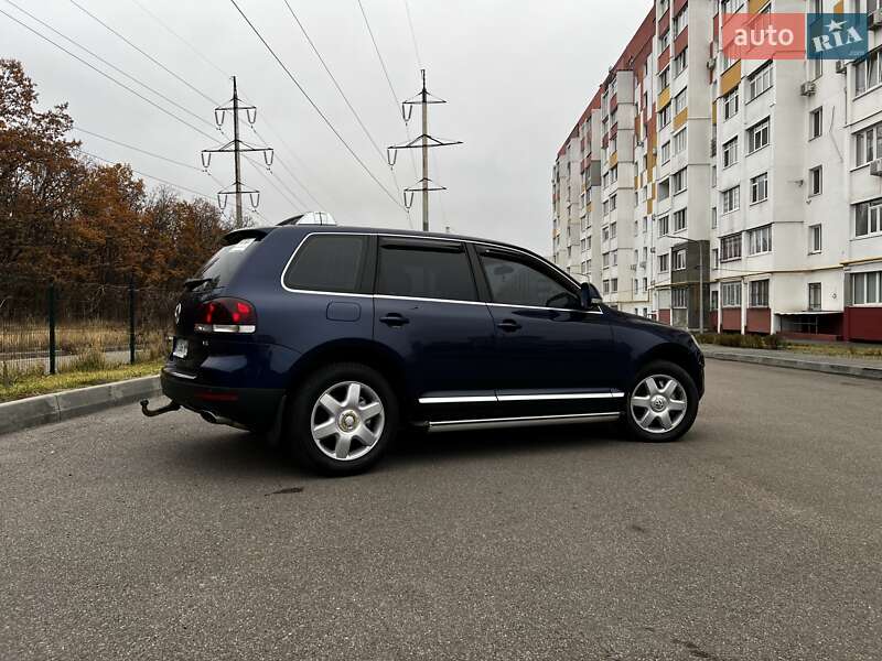 Внедорожник / Кроссовер Volkswagen Touareg 2007 в Харькове