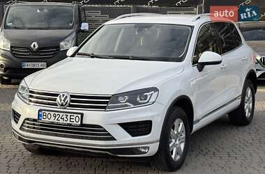 Позашляховик / Кросовер Volkswagen Touareg 2015 в Одесі