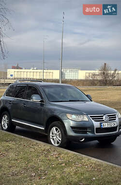 Позашляховик / Кросовер Volkswagen Touareg 2007 в Києві