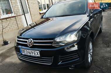 Позашляховик / Кросовер Volkswagen Touareg 2013 в 