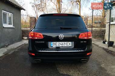 Позашляховик / Кросовер Volkswagen Touareg 2013 в 