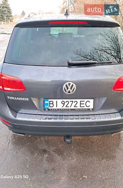 Внедорожник / Кроссовер Volkswagen Touareg 2011 в Лубнах