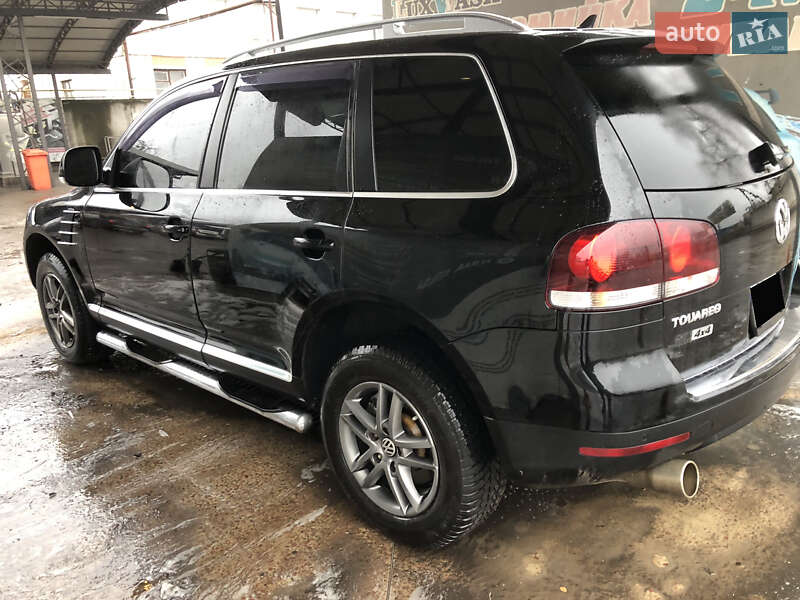 Позашляховик / Кросовер Volkswagen Touareg 2007 в Сумах