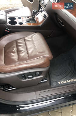 Позашляховик / Кросовер Volkswagen Touareg 2011 в Києві