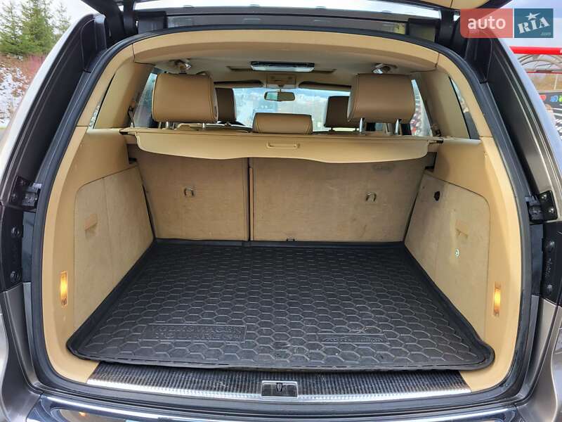 Внедорожник / Кроссовер Volkswagen Touareg 2009 в Тернополе