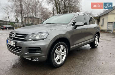 Позашляховик / Кросовер Volkswagen Touareg 2012 в Луцьку