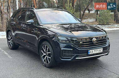 Позашляховик / Кросовер Volkswagen Touareg 2020 в Києві