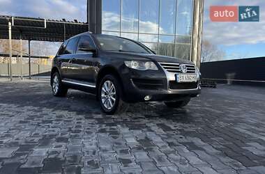 Внедорожник / Кроссовер Volkswagen Touareg 2008 в Каменец-Подольском