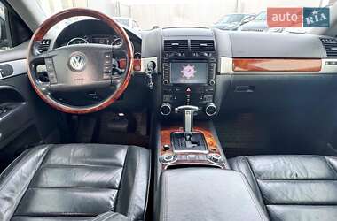 Внедорожник / Кроссовер Volkswagen Touareg 2006 в Киеве