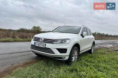 Внедорожник / Кроссовер Volkswagen Touareg 2015 в Полтаве