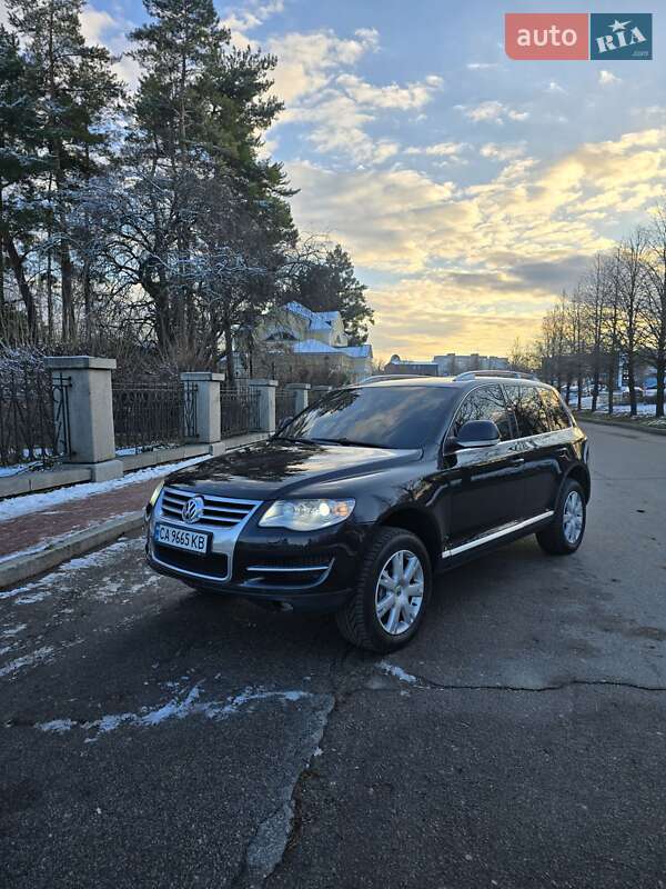 Позашляховик / Кросовер Volkswagen Touareg 2008 в Умані